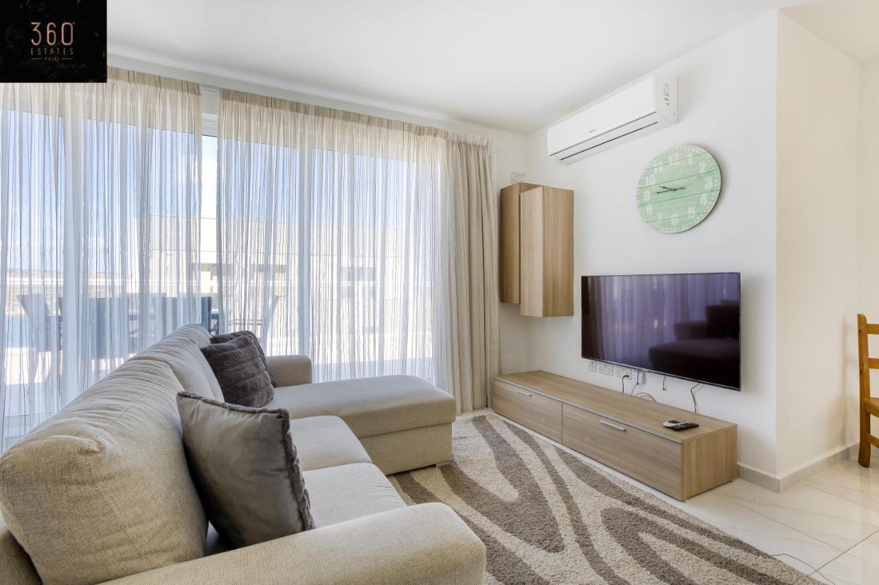 Appartement Lux Sea Front Penthouse With Breathtaking Views In St Pauls By 360 Estates à San Pawl il-Baħar Extérieur photo