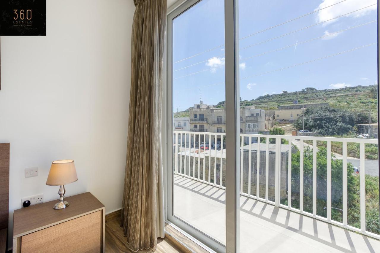 Appartement Lux Sea Front Penthouse With Breathtaking Views In St Pauls By 360 Estates à San Pawl il-Baħar Extérieur photo