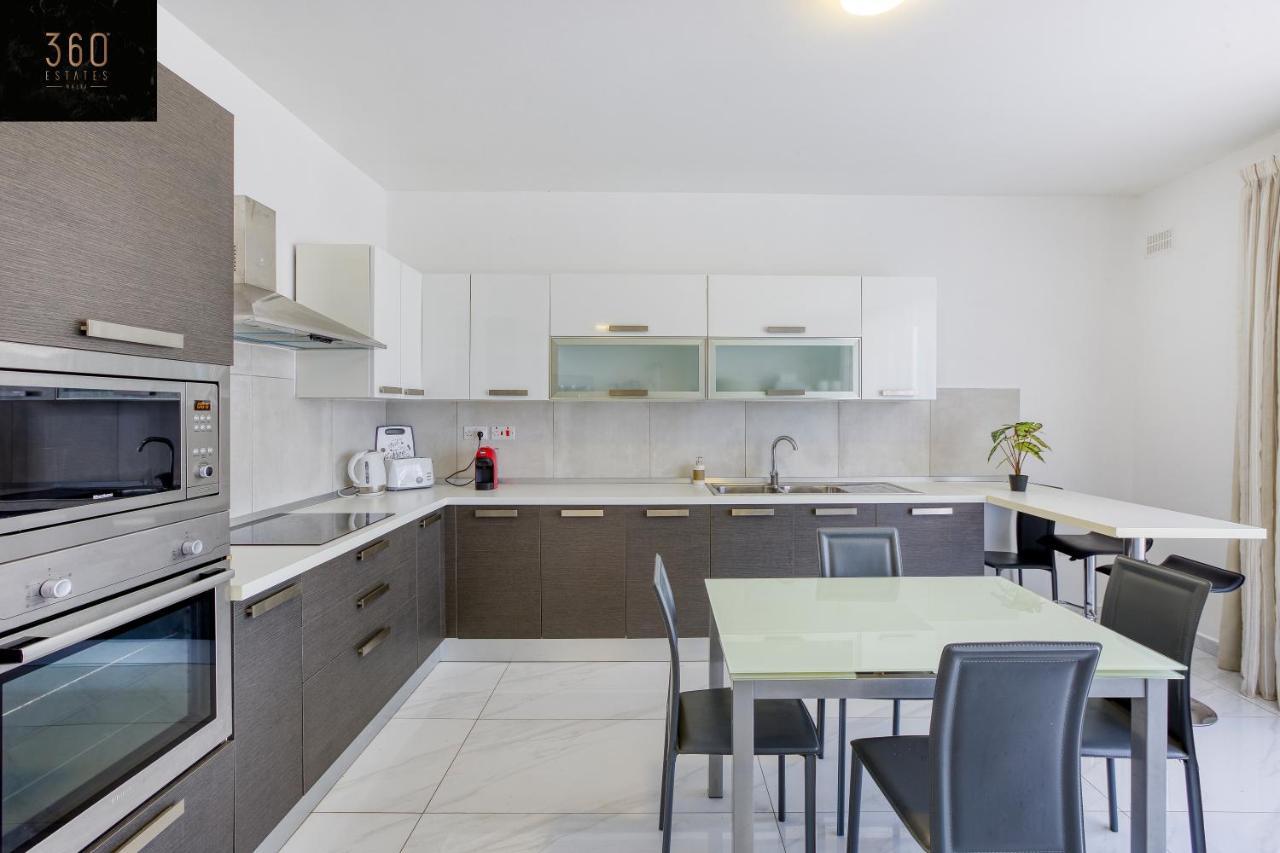 Appartement Lux Sea Front Penthouse With Breathtaking Views In St Pauls By 360 Estates à San Pawl il-Baħar Extérieur photo